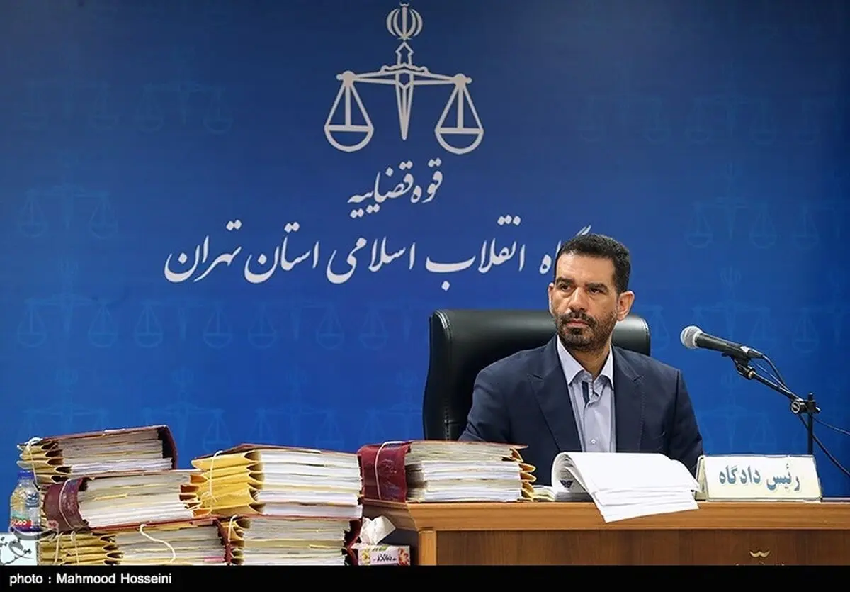 نماینده دادستان: نیاوردن ارز پتروشیمی به داخل کشور اخلال در اقتصاد است