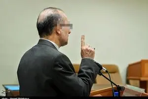 توضیحات متهم ردیف اول پتروشیمی درباره استفاده از شرکتهای شخصی‌