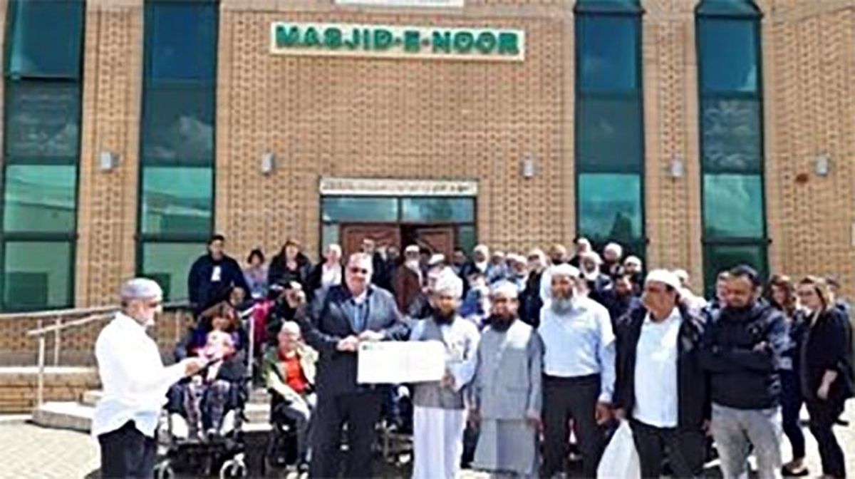 کمک ۸ هزار پوندی مسلمانان به مراکز پزشکی انگلیس