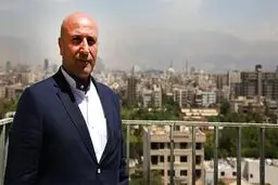 دلار ۴۲۰۰ تومانی کاغذ حذف شود، بازار آرام می‌گیرد