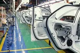تکمیل خودروهای ناقص و عرصه آن به بازار