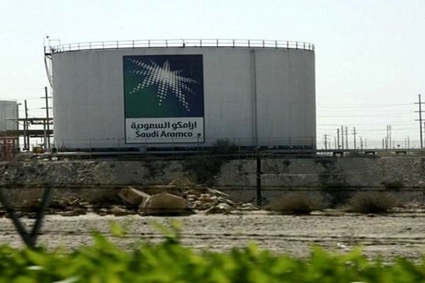 اعتراف سعودی‌ها: پمپاژ نفت شرق به غرب عربستان متوقف شد