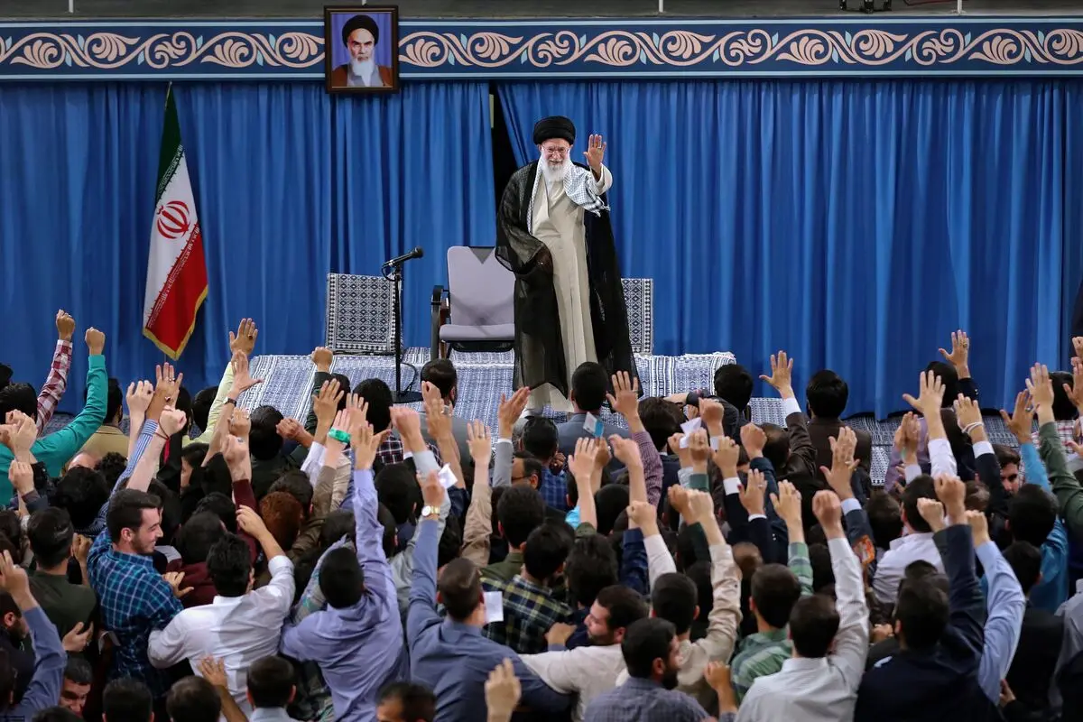 دانشجویان در محضر رهبر انقلاب چه گفتند؟