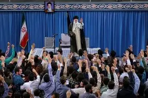 دانشجویان در محضر رهبر انقلاب چه گفتند؟