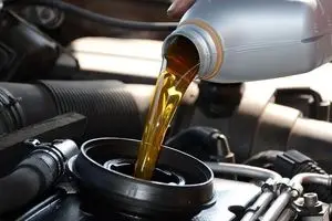 بازار انحصاری روغن موتور برای ۴ شرکت