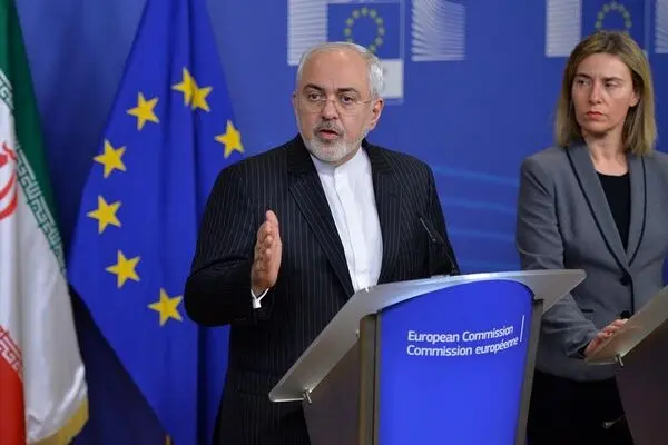 جدال دیپلماتیک عبور ایران از سقف ذخیره غنی‌سازی اورانیوم