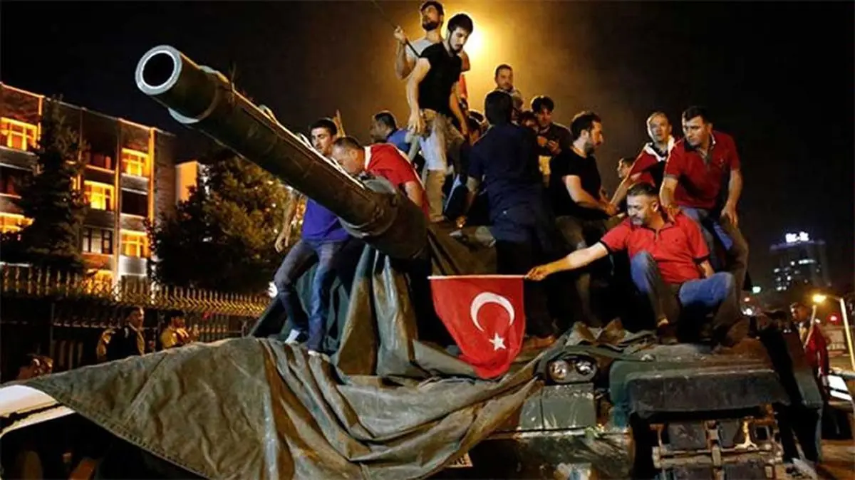 کودتاچیانی که تمامی ندارند!