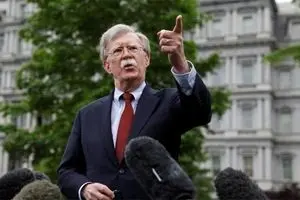 بولتون نظامیان ونزوئلا را به شورش علیه دولتشان فراخواند