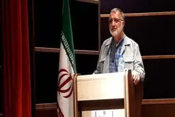 رساندن پیام انقلاب به جهان هنر رسانه است