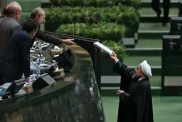 دولت عزمی برای اصلاح ساختار اقتصادی ندارد