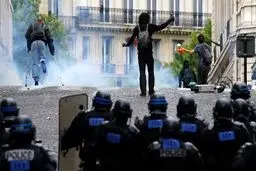 دستگیری ۱۵۰ نفر از معترضان به ماکرون در فرانسه