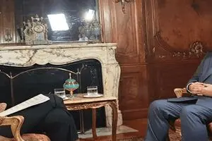 ظریف: بالاخره نفت‌مان را می‌فروشیم، اما شرافت‌مان را هرگز