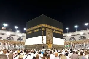 کربلا مقدس‌تر از مکه است؟
