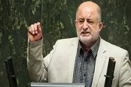 متاسفانه میلیاردها تومان کالا در گمرک خاک می‌خورد