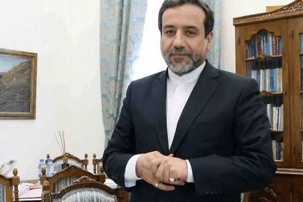 سفر عراقچی به فرانسه برای تحویل پیام روحانی