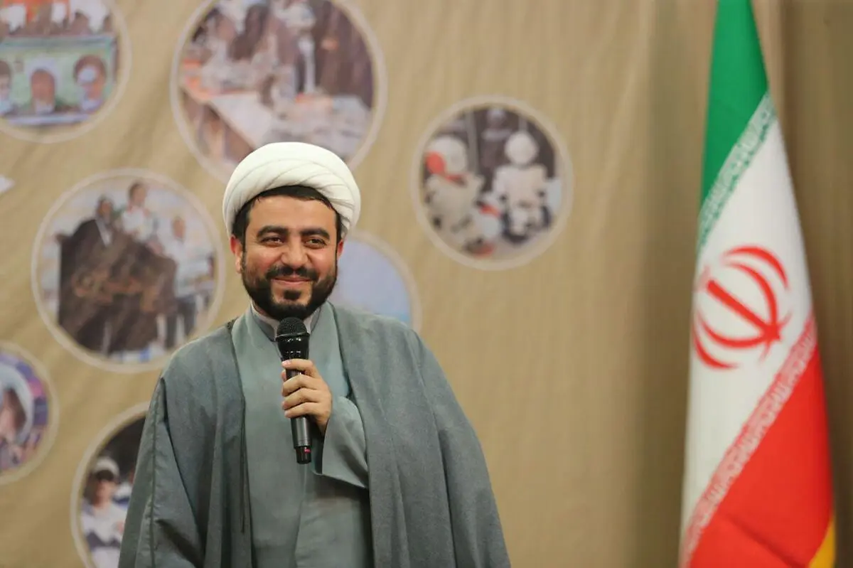 چگونه باید انقلاب را صادر کرد؟