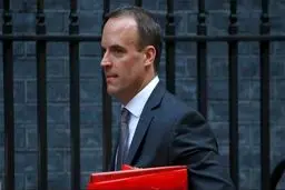 انگلیس مصمم به تقویت روابط اقتصادی و تجاری لندن با کشورهای غیر اروپایی