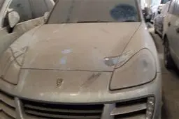 خودروهای لوکس قاچاق در انبار خاک می‌خورند