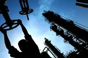 قیمت نفت عربستان را به چالش کشاند