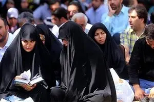 برگزاری مراسم دعای عرفه در کنار پیکر مطهر شهدا