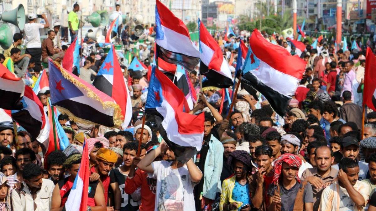 عدن سقوط کرد/کودتای نیروهای امارات علیه دولت دست‌نشانده سعودی