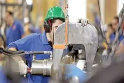 ۴۱ درصد از شاغلان ایرانی کمتر از ۷ سال در شغل اصلی خود ماندگار هستند