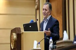 بخش خصوصی از دولت زود‌تر مسائل اقتصادی را پیش‌بینی می‌کند