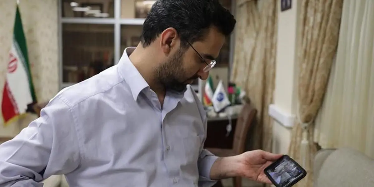وزیر شوعاف؛ تأملی در نسبت پست‌های خودمانی وزیر ارتباطات و خودمان