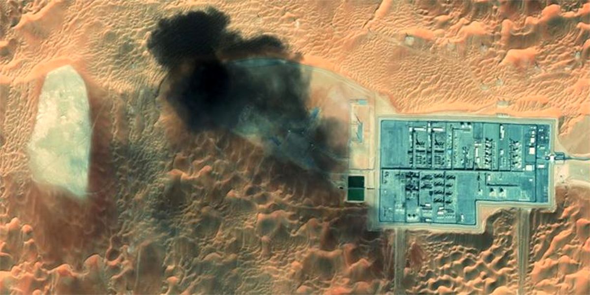 تصویر ماهواره‌ ناسا از حمله یمنی‌ها به تاسیسات نفتی عربستان