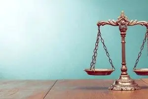 هیچ‌کس از شمشیر عدالت مصون نیست