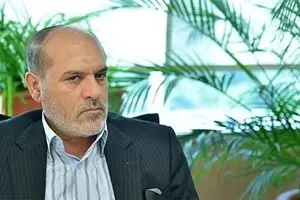 تلاش شدید برخی مسئولان برای ضربه زدن به صنعت دارو