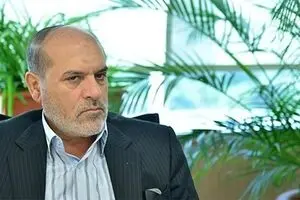 تلاش شدید برخی مسئولان برای ضربه زدن به صنعت دارو