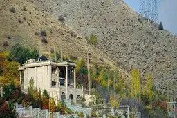 کوه‌خواری عجیب در شیراز + فیلم
