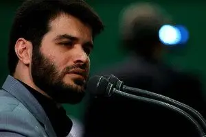 مطیعی بر تخت بیمارستان