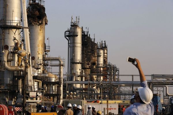 نخستین تصاویر از تاسیسات آسیب دیده شرکت نفتی آرامکو عربستان