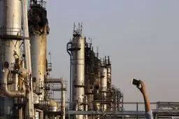 نمایش جدید سعودی‌ها در آرامکو/ خبرنگاران غربی چه نوشتند؟ +فیلم