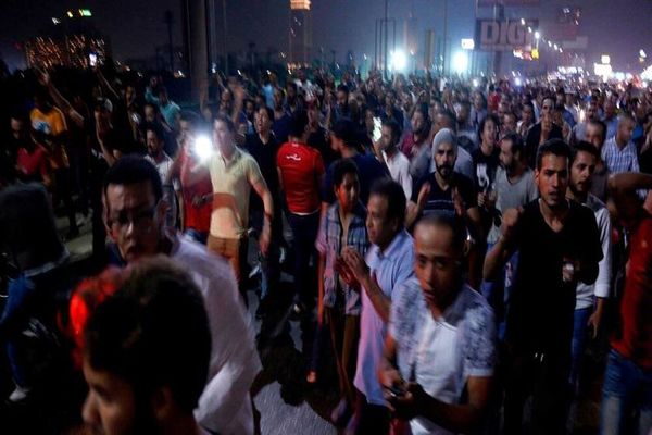 آتش زیر خاکستر در مصر، آیا دست رقبای السیسی در کار است؟