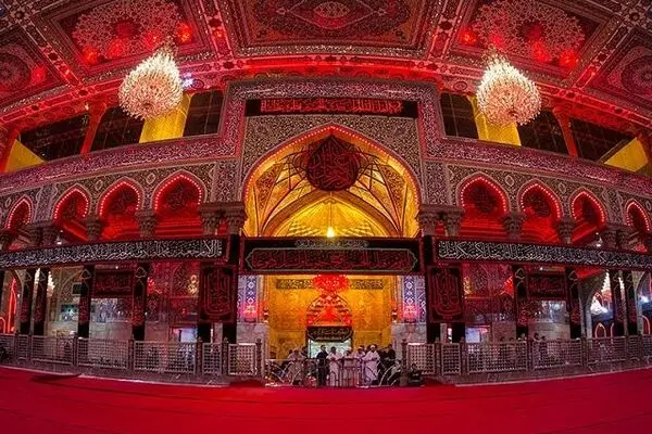 آماده شدن حرم امام حسین (ع) برای روز عاشورا + تصاویر