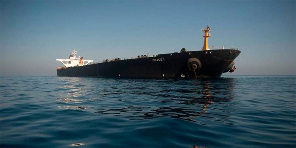کشورهای عرب باید از تصمیم کاپیتان نفتکش ایرانی درس بگیرند