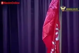 رجز خوانی جانباز حزب‌الله در هنگام اهتزار پرچم گنبد حضرت عباس
