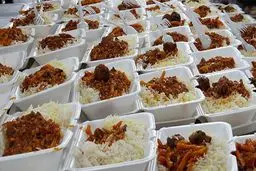 ۷ توصیه برای کاهش مصرف ظروف پلاستیکی در محرم