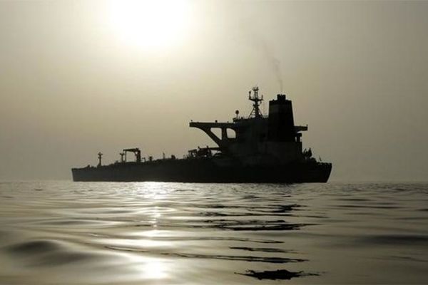 بلومبرگ: آمریکا در به صفر رساندن صادرات نفت ایران شکست خورد