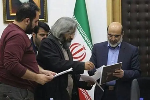 در خدمت و خیانت «نقد» و «انتقاد»
