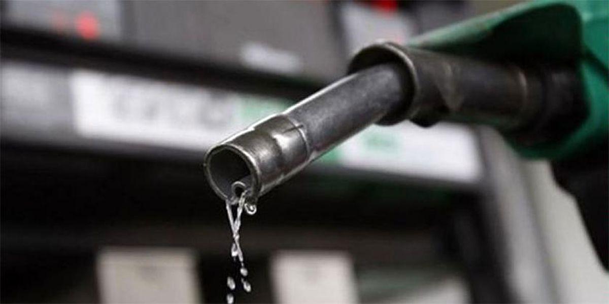 برقراری عدالت با راهکار افزایش قیمت پلکانی بنزین