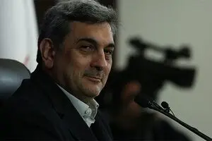 حناچی زیر تیغ جراحی