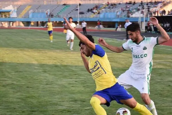تیم فوتبال فجر شهید سپاسی شیراز صدرنشین لیگ دسته فوتبال کشور شد