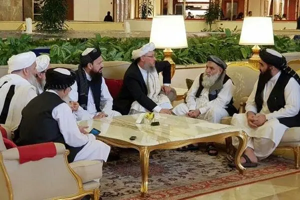 یک بام و دو هوای طالبان