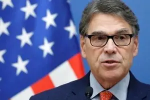 وزیر انرژی آمریکا ایران را متهم حمله به «آرامکو» کرد