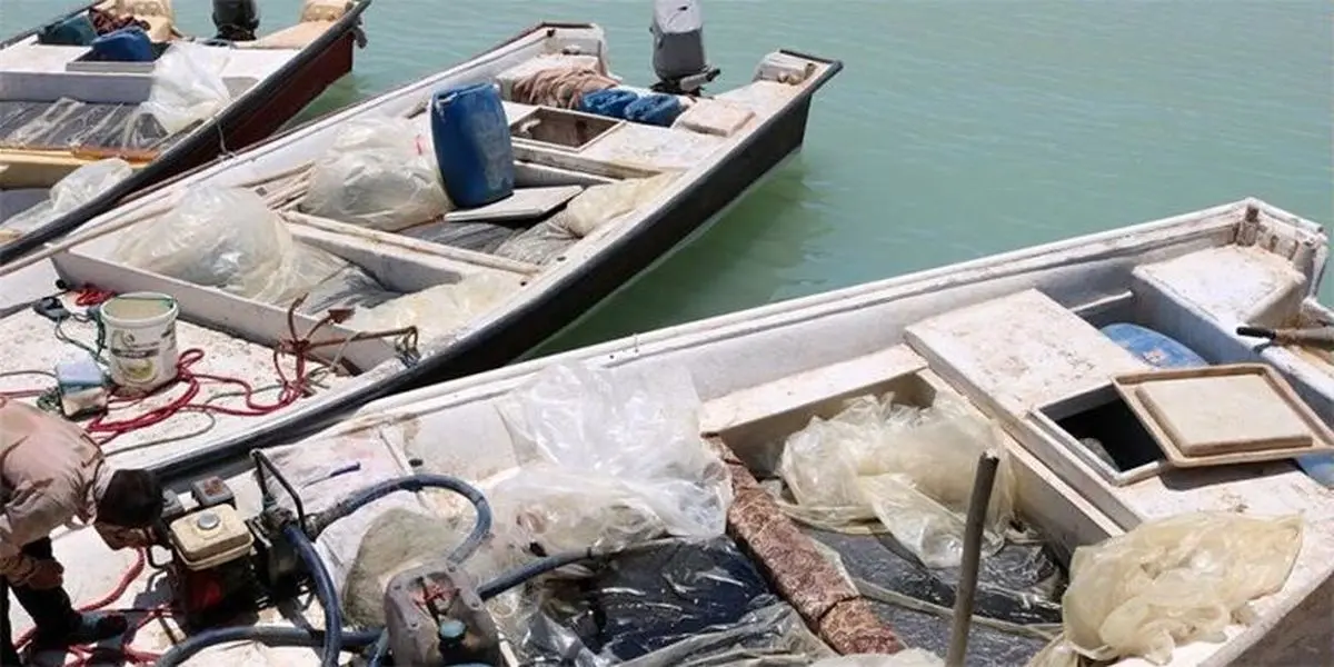 بازداشت ۱۱ نفر در آب‌های هرمزگان به دلیل قاچاق سوخت