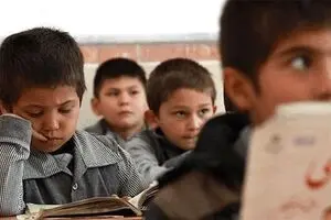 صدور ۱۰۰هزار پروانه کار برای اتباع خارجی در کشور